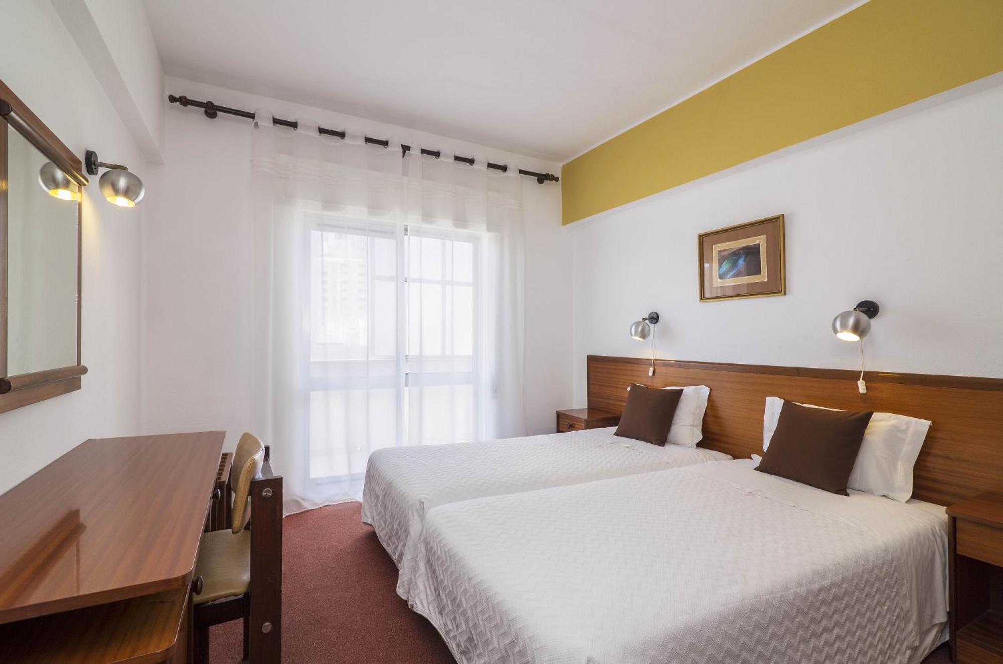 Rosamar Apartamentos Armação de Pêra Rum bild